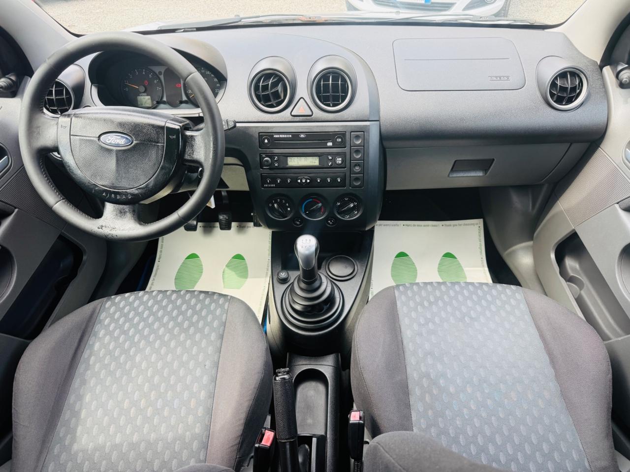 Ford Fiesta 1.4 16V 5p. Ghia