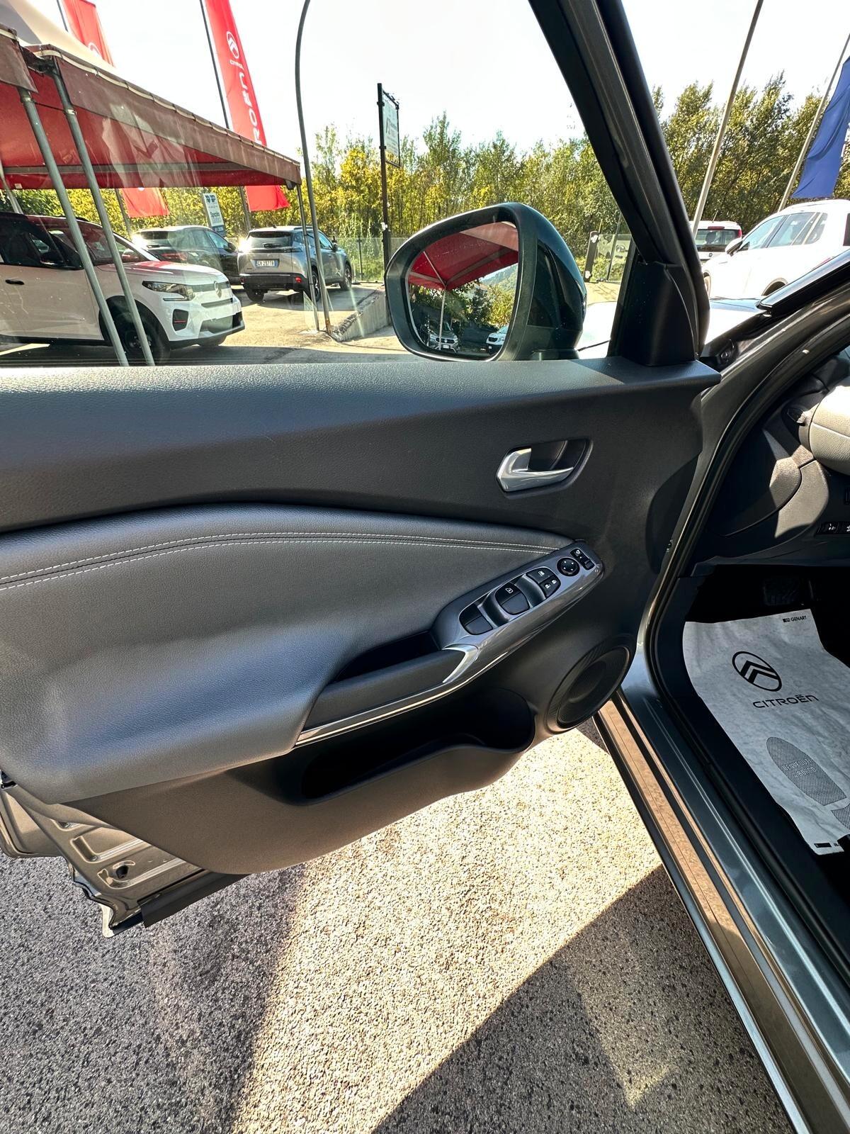 Nissan Juke 1.0 DIG-T 114 CV DCT N-Connecta