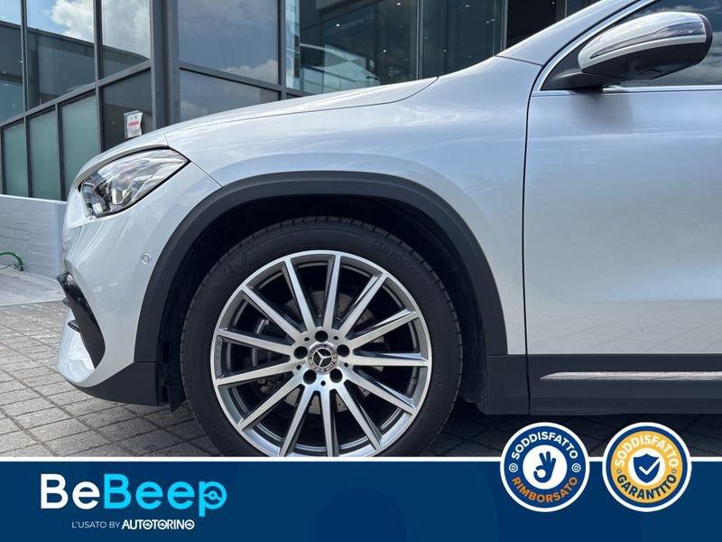 Mercedes-Benz GLA 200 D PREMIUM 4MATIC AUTO