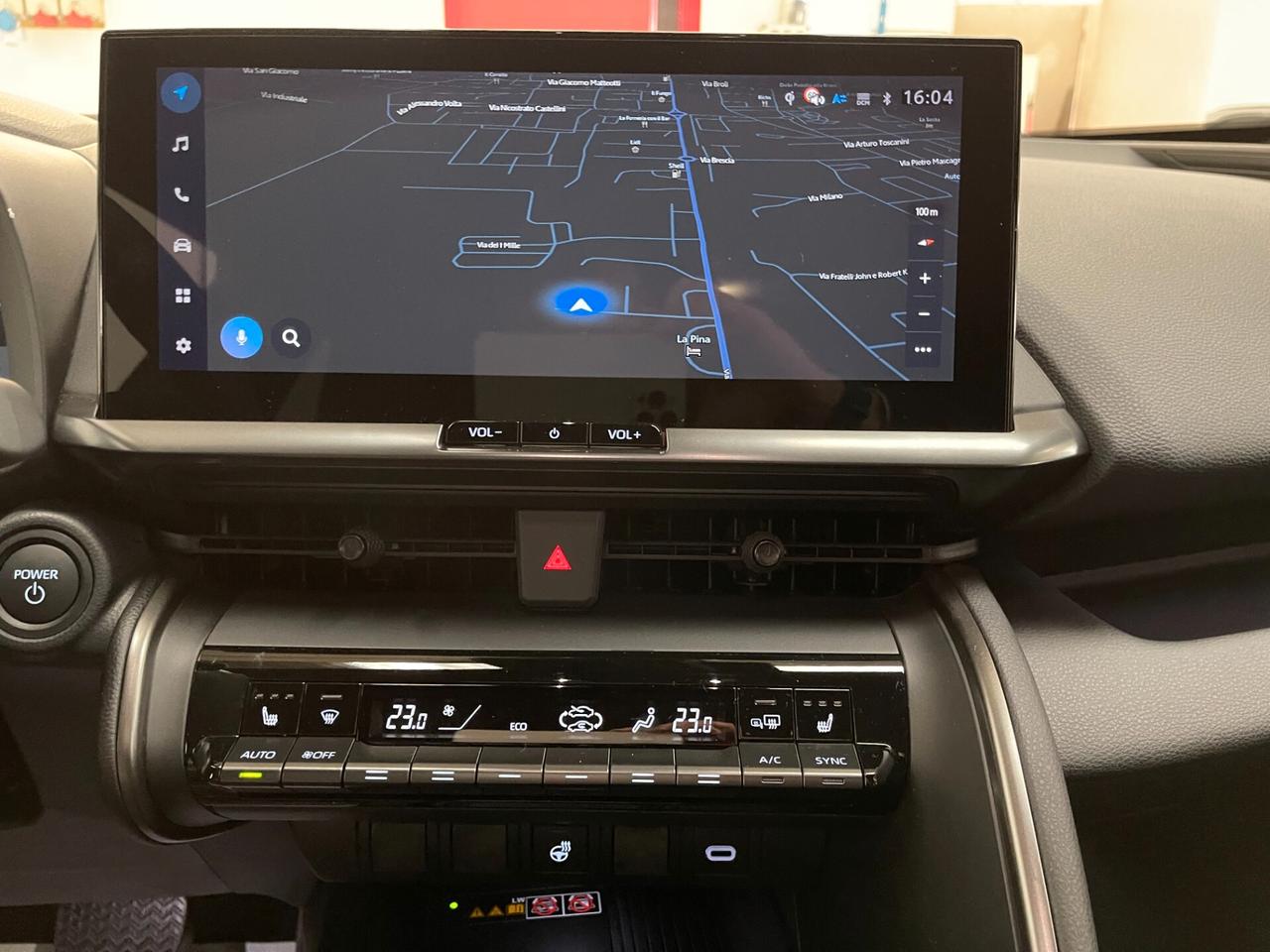 Toyota C-HR Trend 2.0 phev e-cvt-LEGGI SOTTO