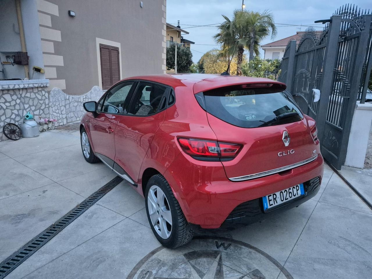 Renault Clio dCi 8V 90CV EDC Start&Stop 5 porte Energy Intens