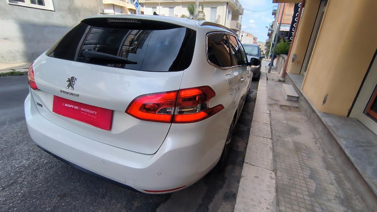Peugeot 308 BlueHDi 130 S&S SW Allure