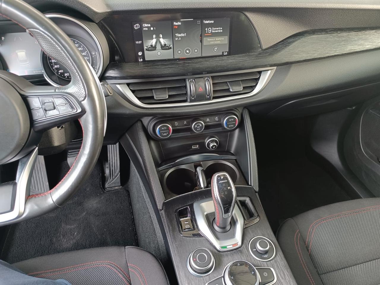 Alfa Romeo Stelvio 2.2 Turbodiesel 160 CV AT8 RWD Business Sport