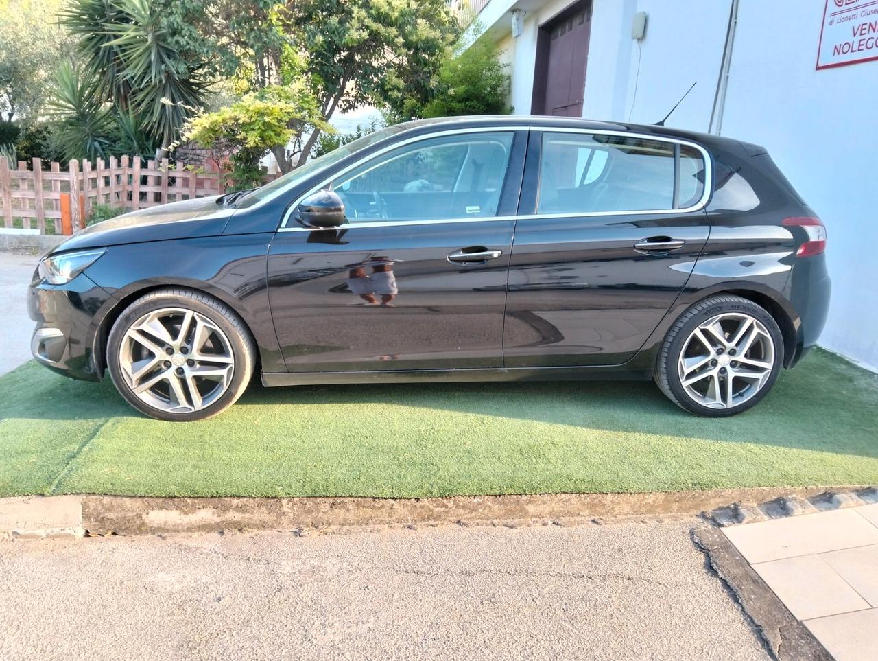 Peugeot 308 BlueHDi 150 S&S Allure