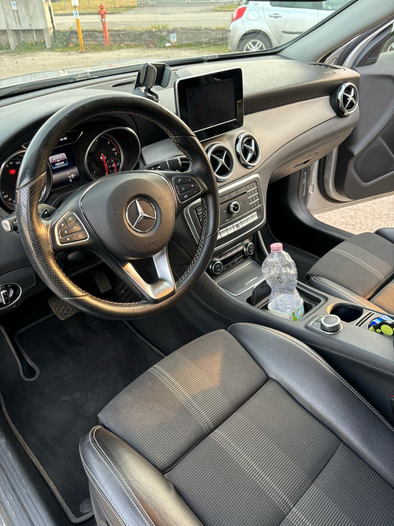 Mercedes-benz GLA 180 GLA 180 d Automatic Executive