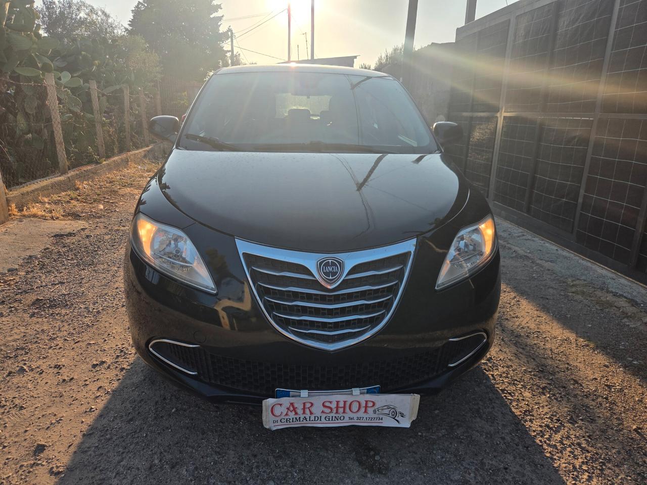 Lancia Ypsilon 1.2 69 CV 5 porte Silver