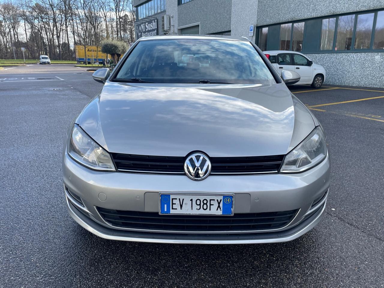 Volkswagen Golf 1.6 TDI 5p.*Navi*Neopatentati*Cerchi*