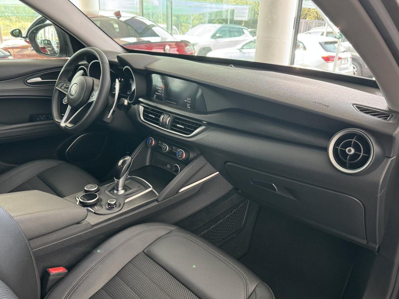 Alfa Romeo Stelvio 2.0 t B-Tech Q4 200cv AT8