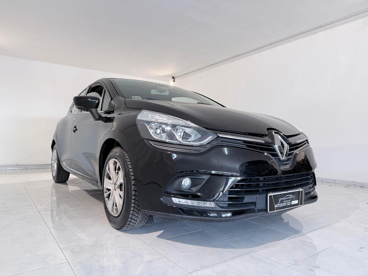 Renault Clio dCi 8V 75 CV Start&Stop 5 porte Energy Duel