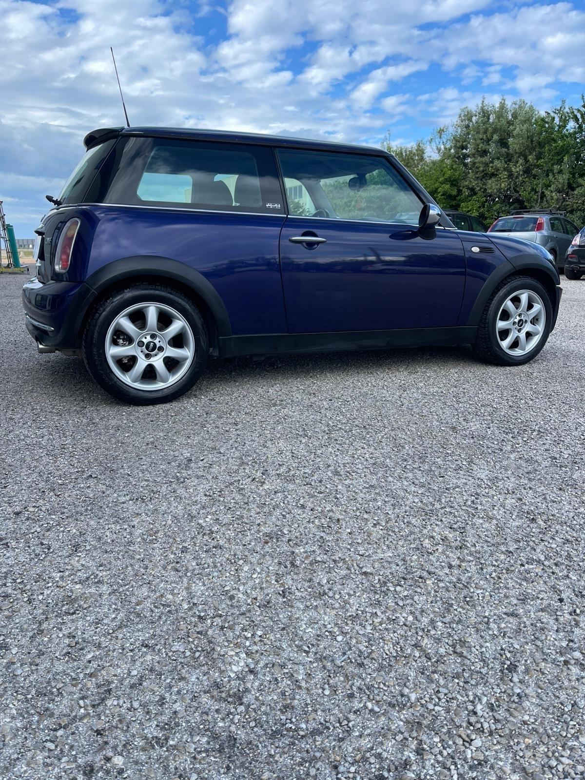 MINI COOPER 1.6 -BENZINA-80000Km-NEOPATENTATI