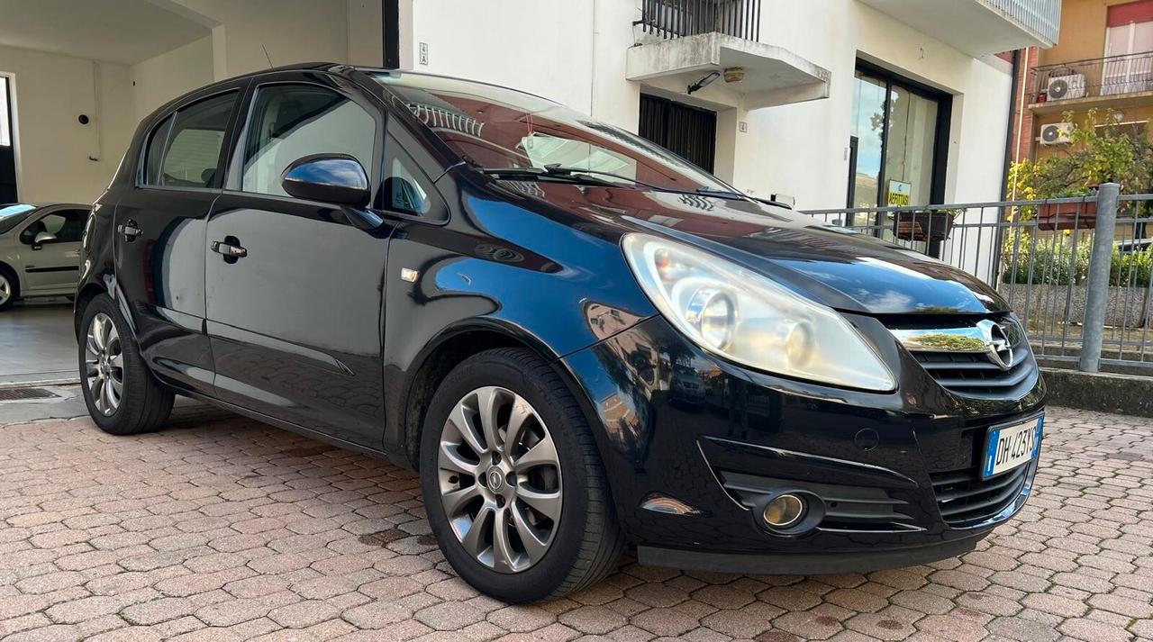Opel Corsa 1.2 OK NEOPATENTATI