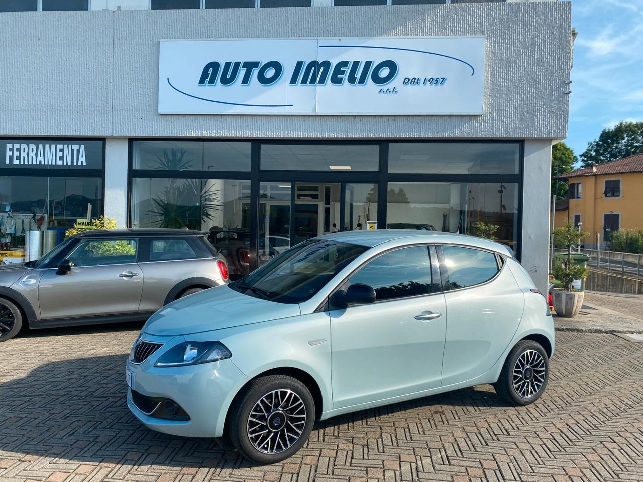 Lancia Ypsilon 1.0 FireFly 5 porte S&S Hybrid Platino