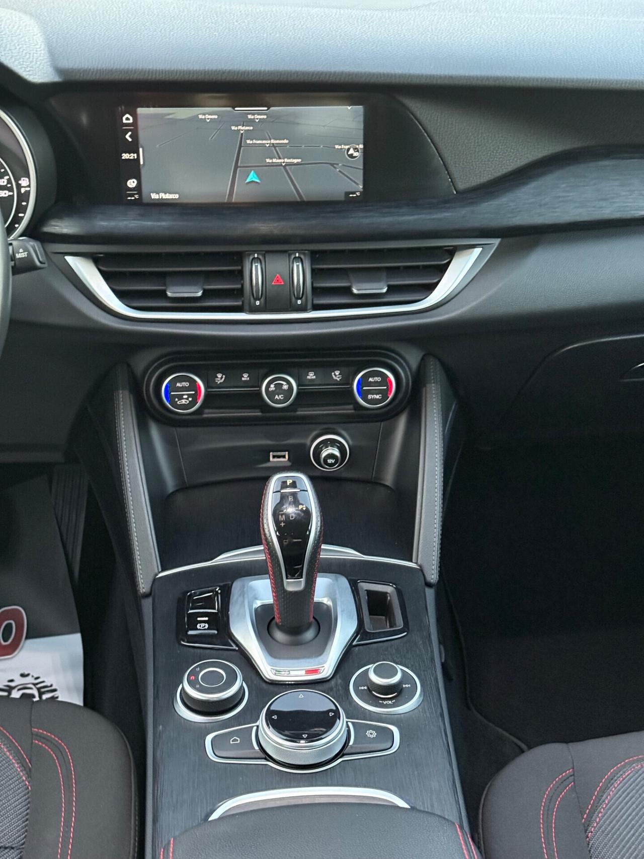 Alfa Romeo Stelvio 2.2 Turbodiesel 190 CV AT8 RWD Executive