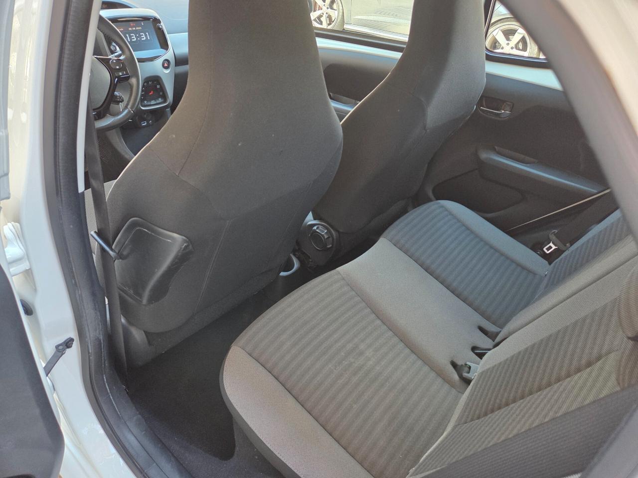 TOYOTA AYGO 1.0 BENZ 72 CV ANNO 2019 SOLI KM 80000 CERTIF