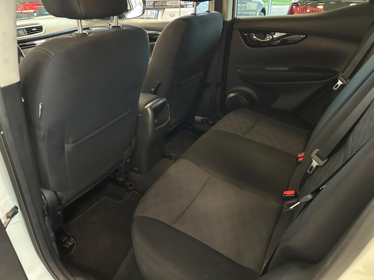 Nissan Qashqai 1.6 dCi 2WD N-Connecta Xtronic Neopatentati