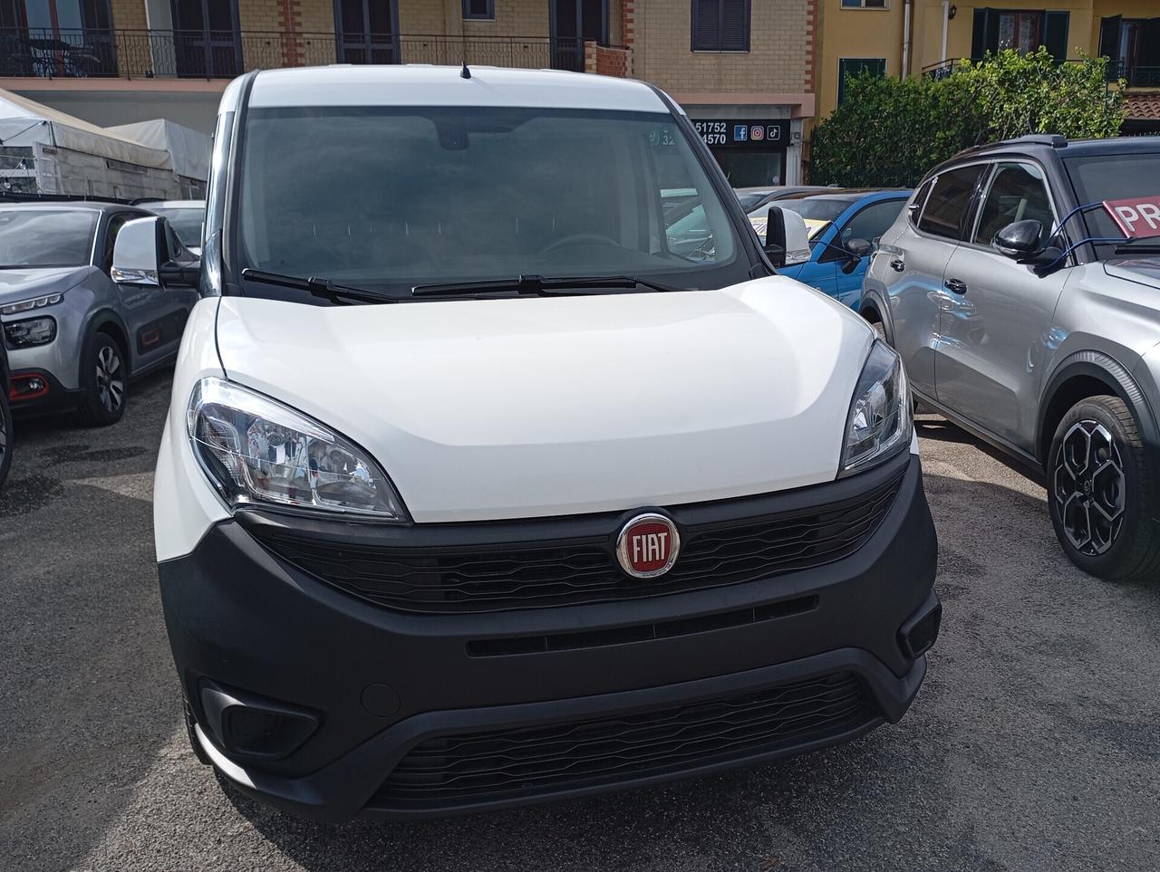 Fiat Doblo Cargo Maxi 1.6 Mjt 105CV Bus. 3 Posti