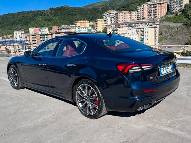 Maserati Ghibli V6 430 CV AWD Modena