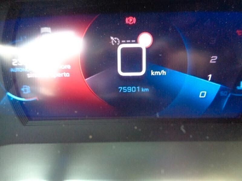 Peugeot 2008 BlueHDi 110 S&S Allure Pack