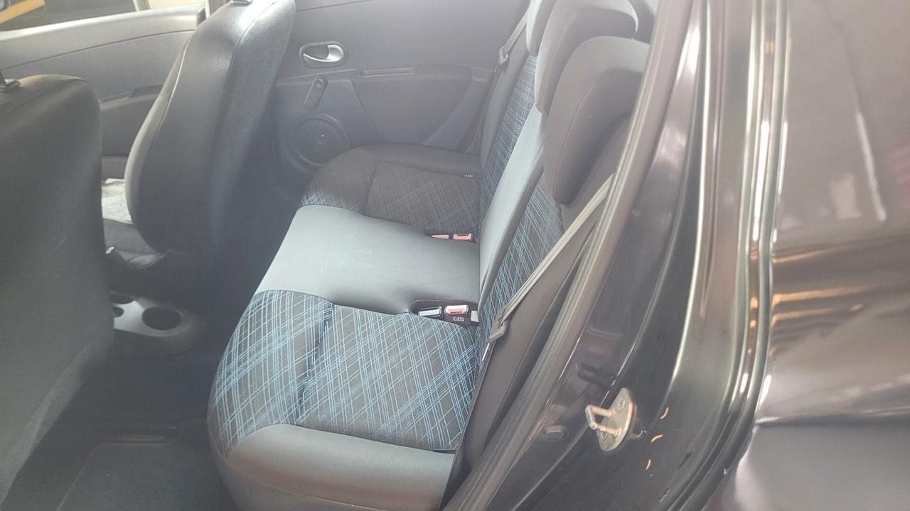 Renault Clio Storia 1.2 5 porte
