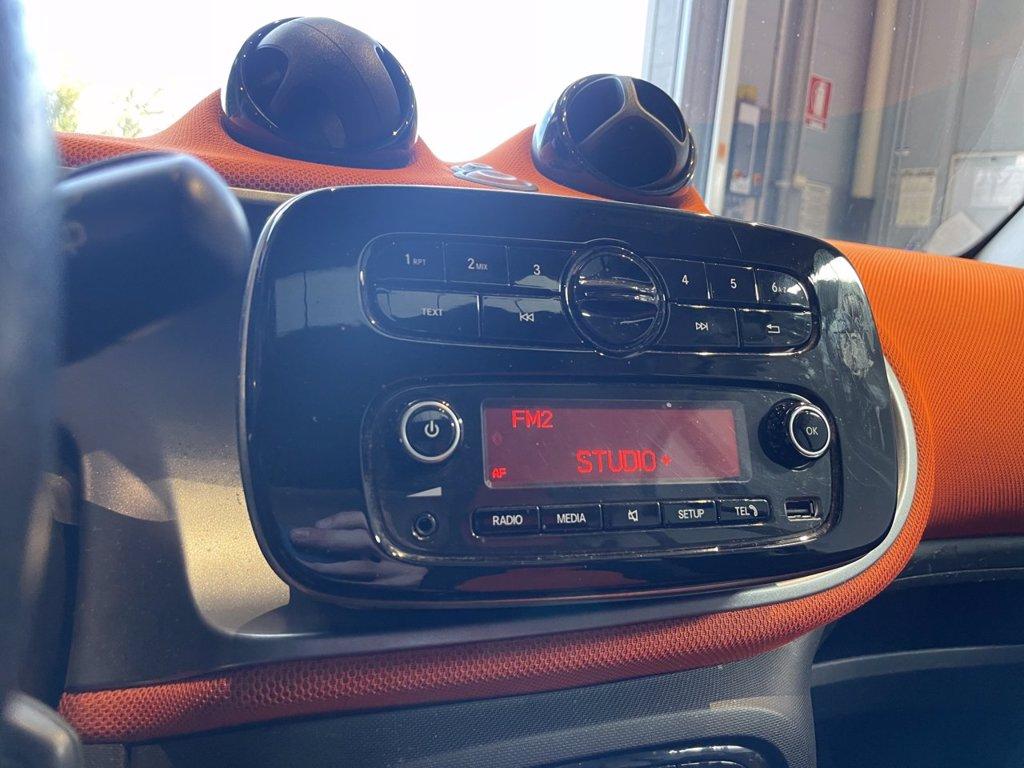 SMART Fortwo 1.0 Urban (sport edition1) 71cv del 2014