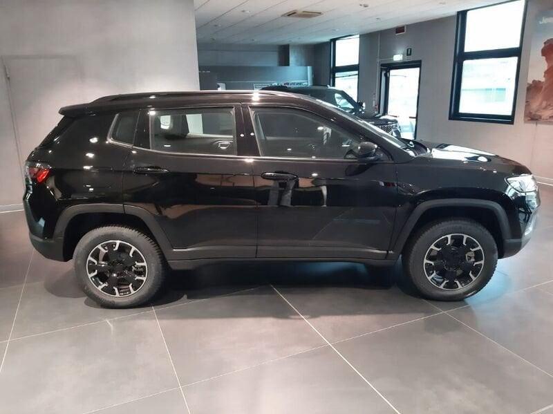 Jeep Compass 1.3 Turbo T4 240 CV PHEV AT6 4xe Overland