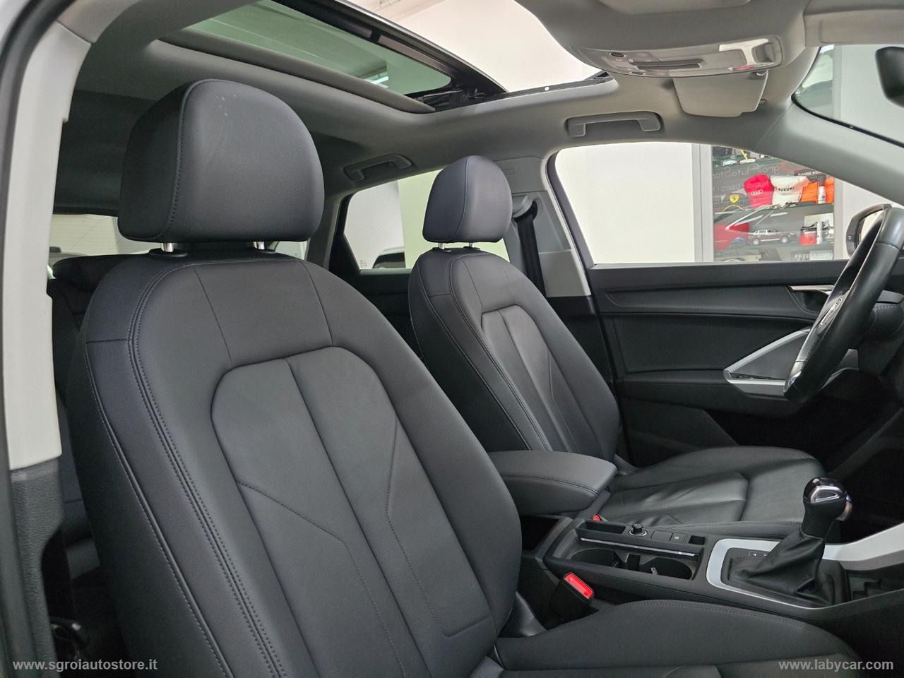 AUDI Q3 SPB 35 TDI S tronic S-LINE