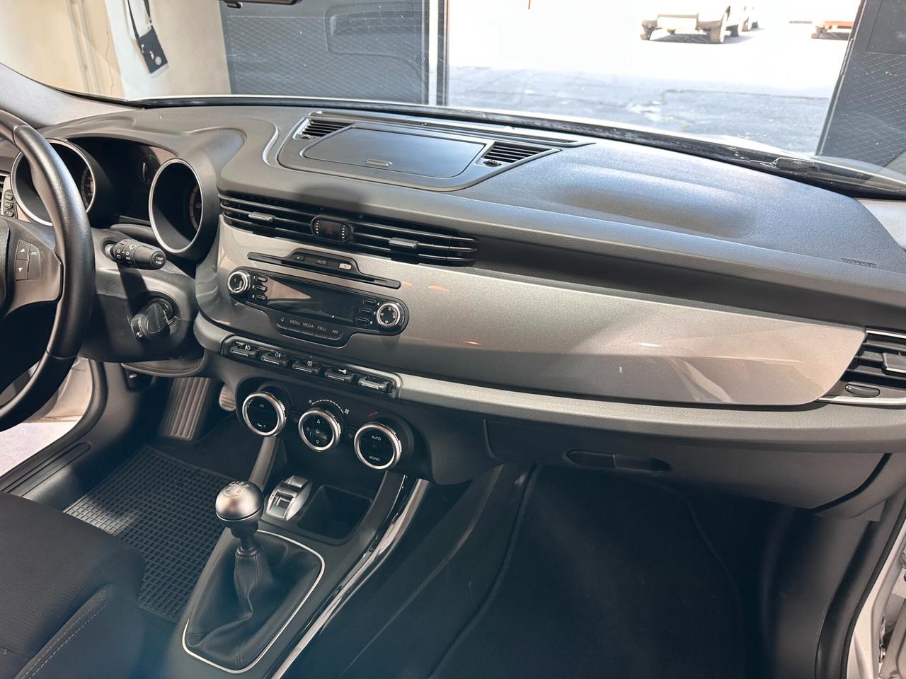 Alfa Romeo Giulietta 2.0 JTDm-2 140 CV Distinctive