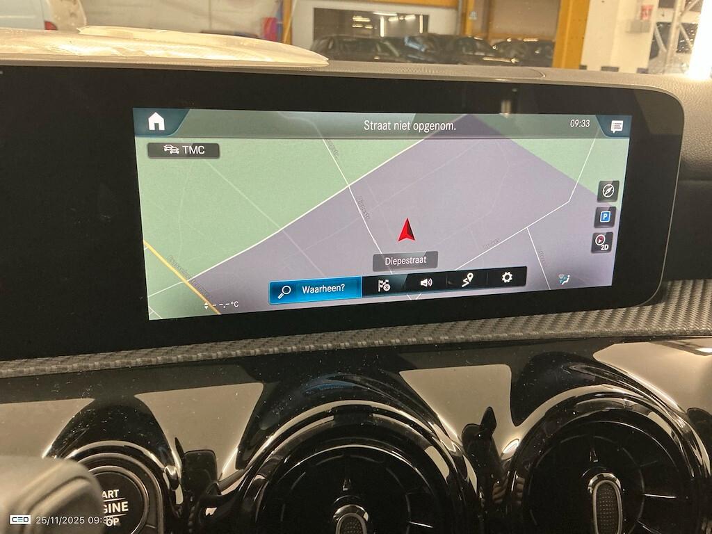 MERCEDES-BENZ A 180D 116CV AUTOMATIC BUSINESS SOLUTION ( NAVI PREMIUM - PARK ASSIST - TELECAMERA POST. - CERCHI 16 )