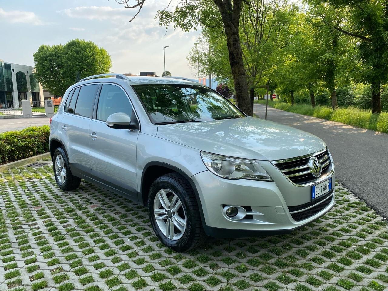 Volkswagen Tiguan 2.0 TDI DPF 4MOTION tiptronic Sport & Style