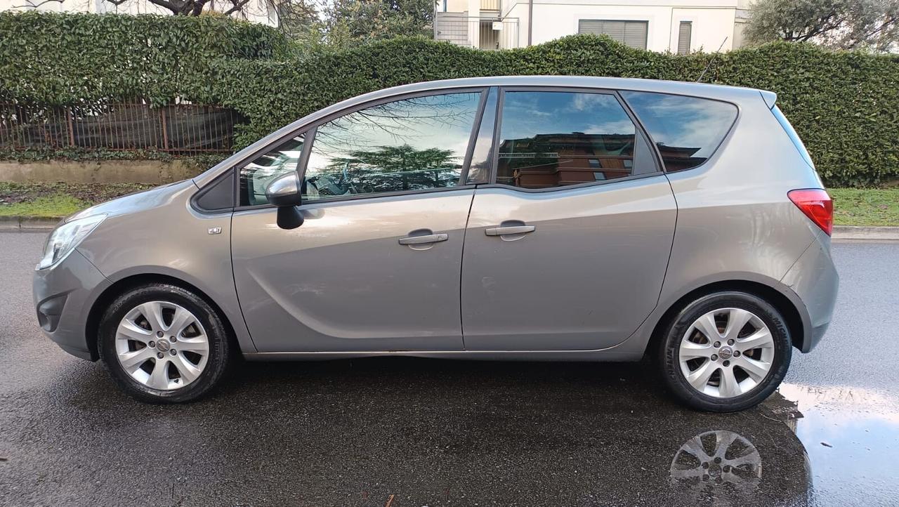 Opel Meriva 1.4 100CV Cosmo neopatentati