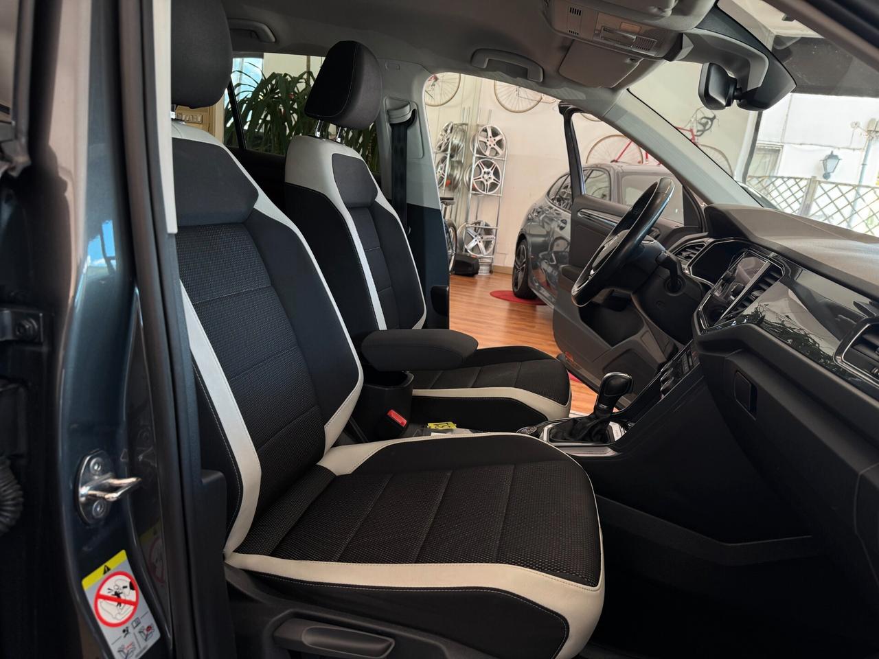 VOLKSWAGEN T-ROC 2.0cc 150CV TDI DSG 4MOTION