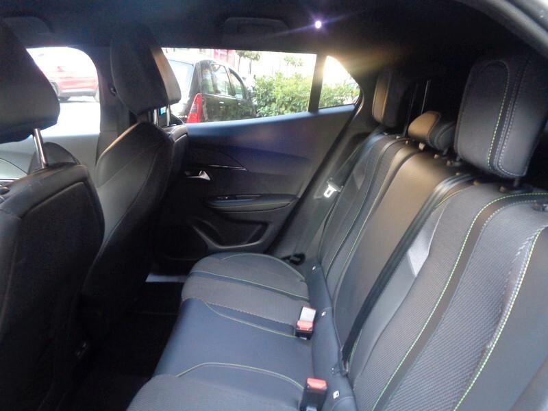 Peugeot 2008 BlueHDi 130 S&S EAT8 GT