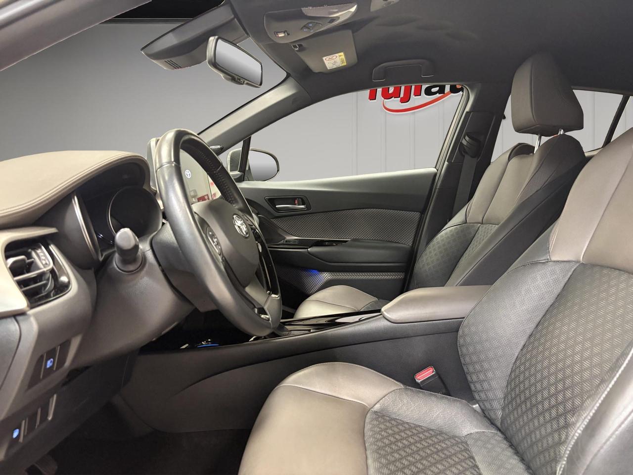 Toyota C-HR 1.8h Lounge e-cvt