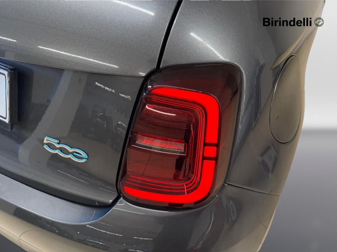 FIAT 500 (2020-->) - 500e Berlina 42 kWh Icon