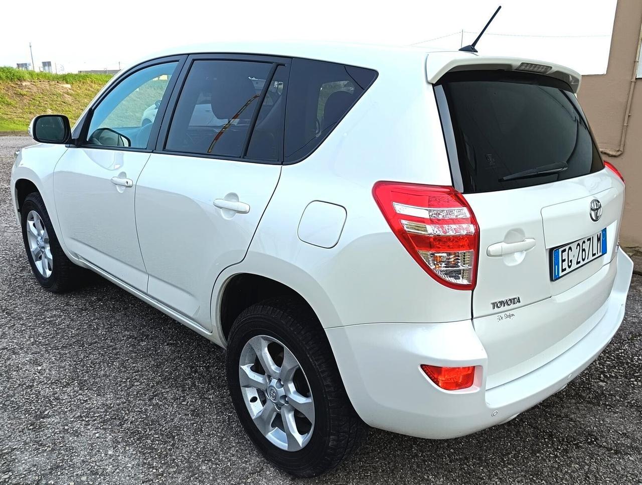 GARANZIA 24 MESI unicoproprietario Toyota RAV 4 PERMUTE Finanziabile