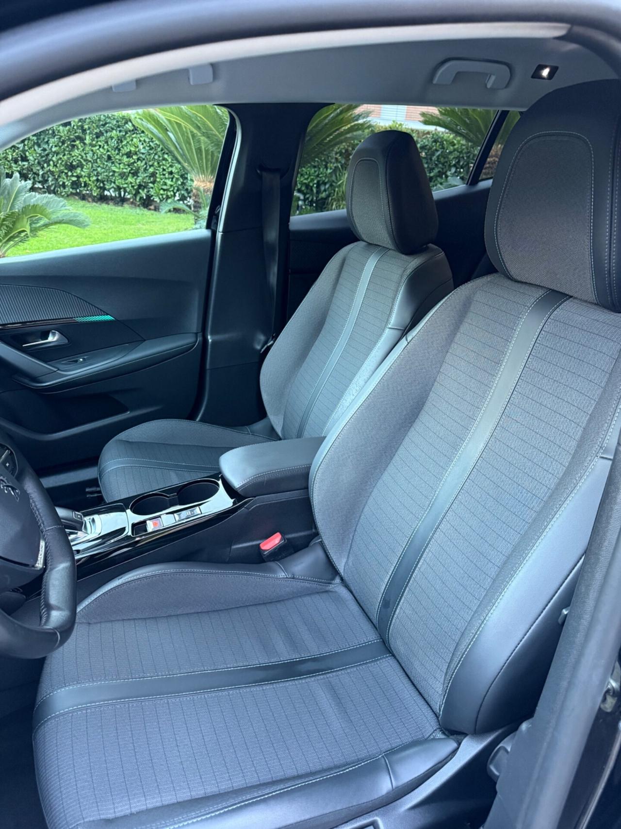 Peugeot 2008 1.5 Diesel EAT8 GT Pack uni proprietario