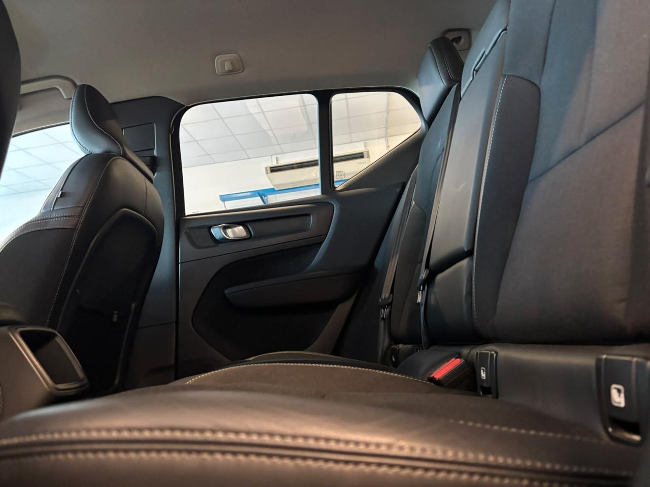 Volvo XC40 MOMENTUM PRO D3 AWD Geartronic