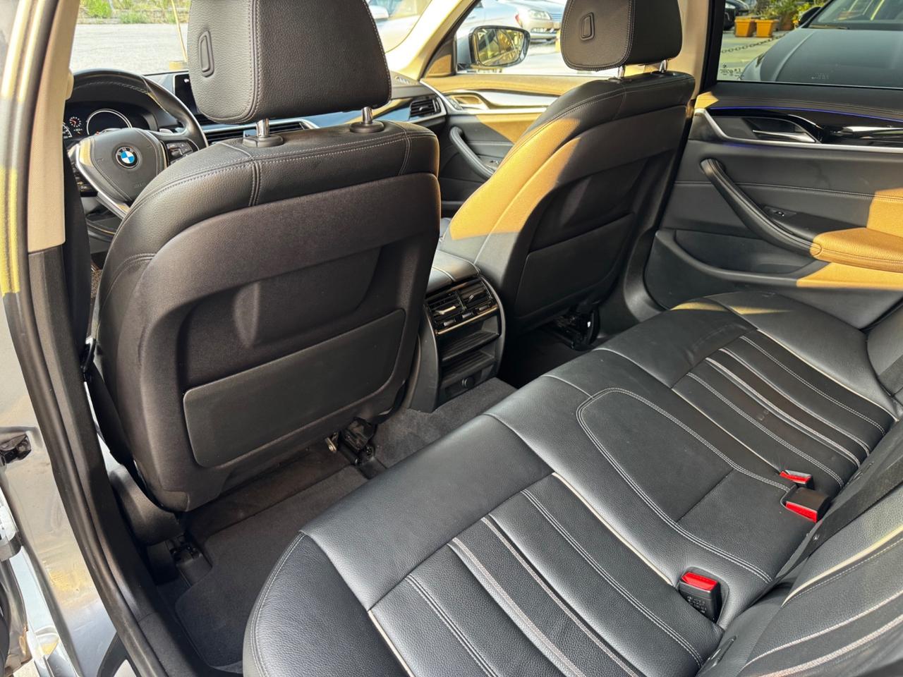 Bmw 520 520d xDrive Touring Luxury