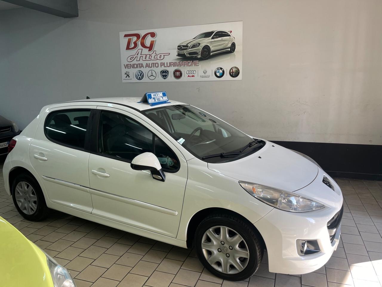 Peugeot 207 1.4 HDi 70CV 5p. 2012