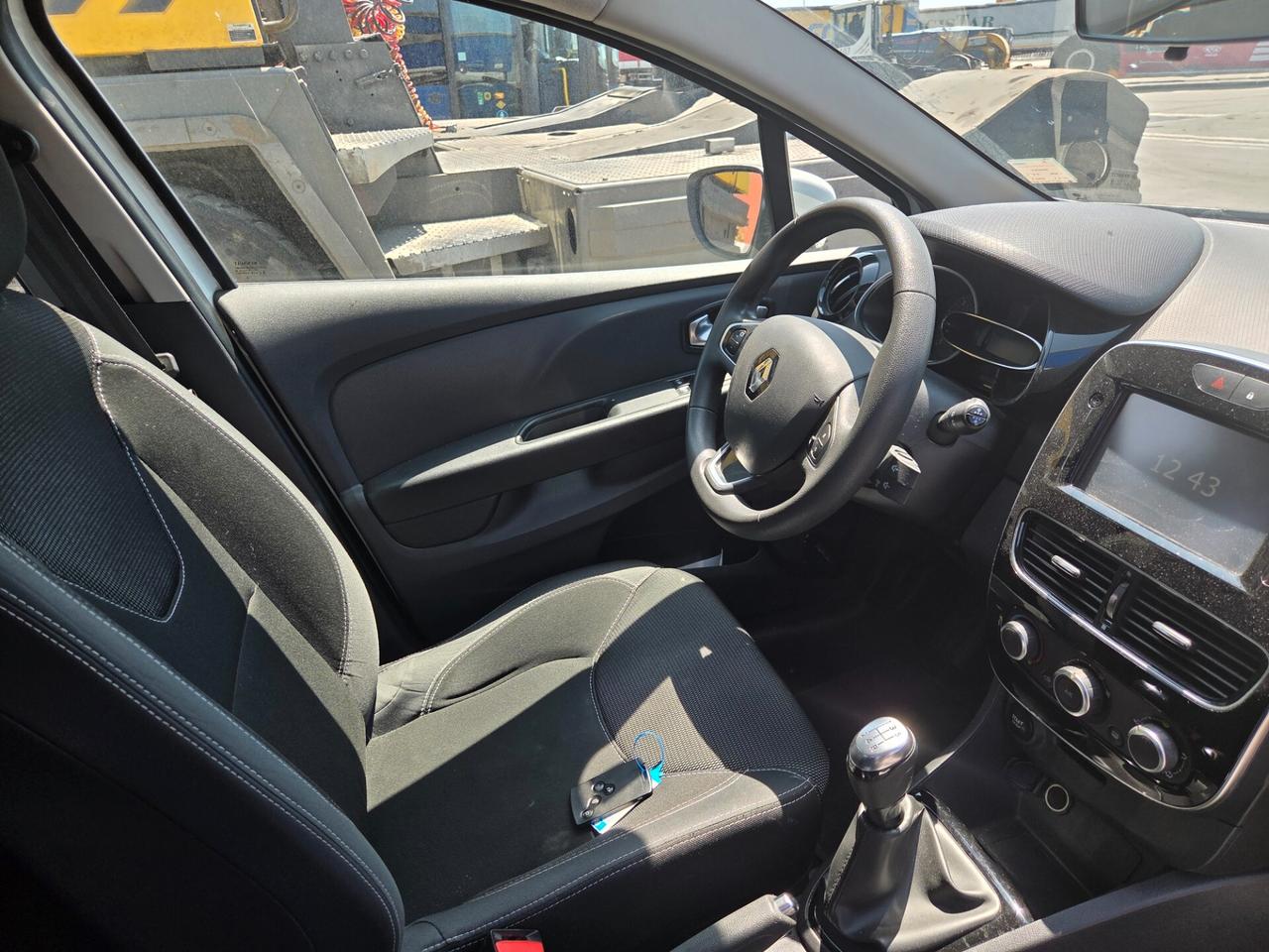 Renault Clio dCi 8V 75 CV 5 porte Duel