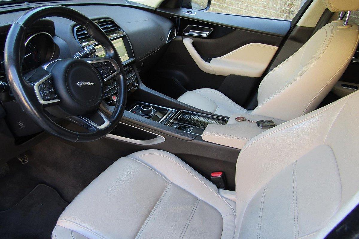 JAGUAR F-Pace 2.0 D 180 CV AWD aut. Prestige
