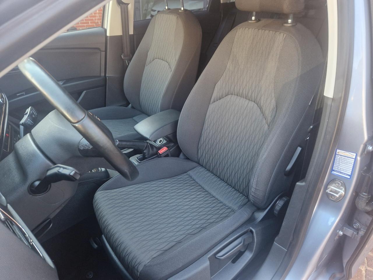 SEAT Leon ST 1.6tdi 110cv DSG Style Business / NAVI / FARI LED