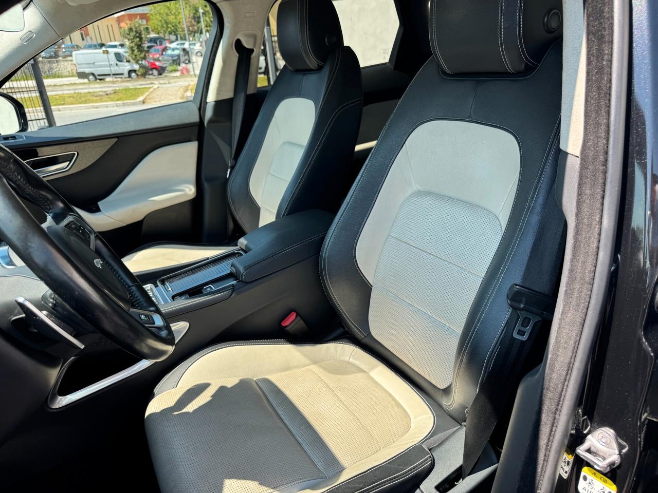 Jaguar F-Pace 2.0 D 180 CV AWD aut. R-Sport