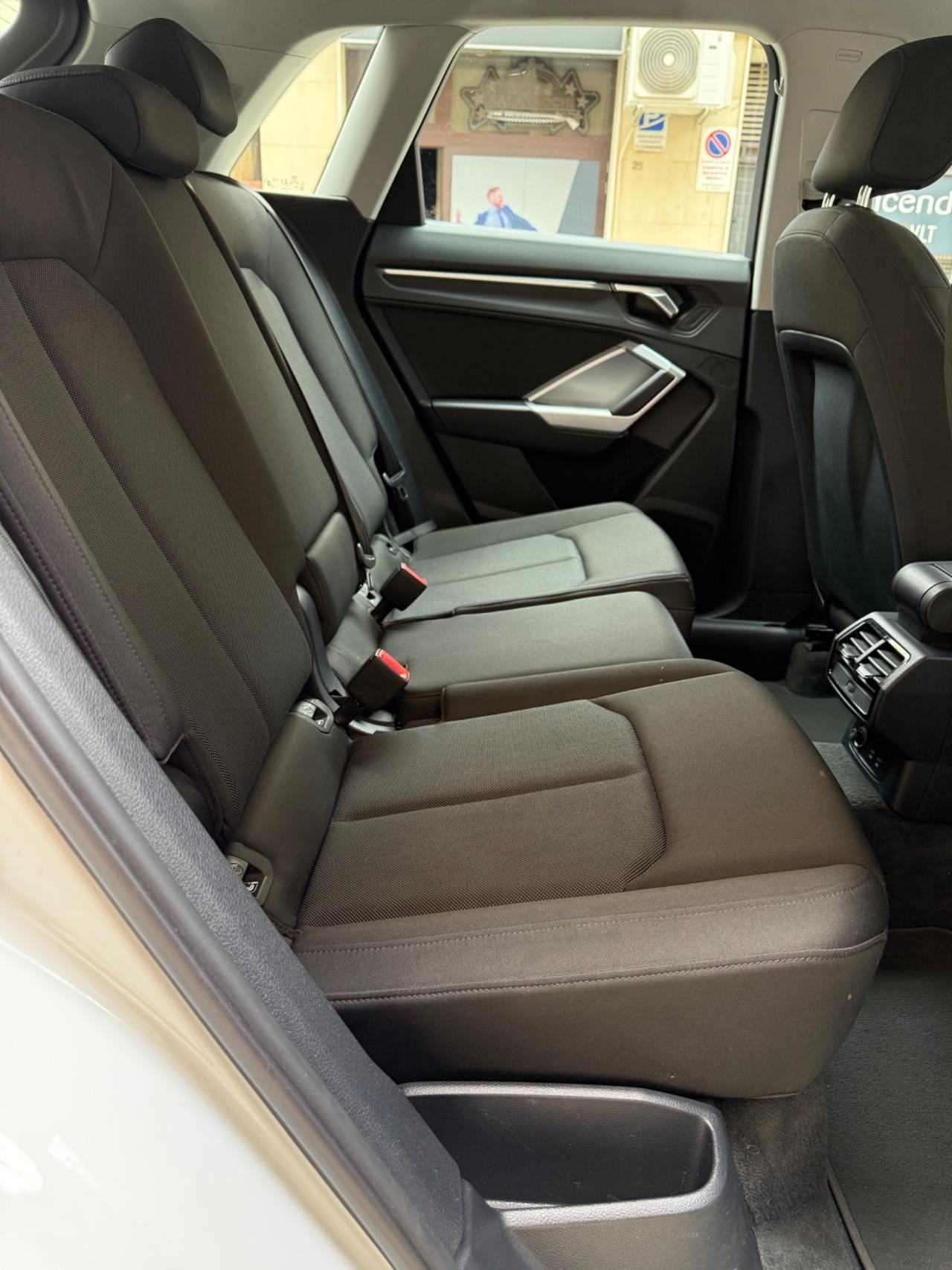 Audi Q3 35 2.0 Tdi 150CV Stronic Advanced