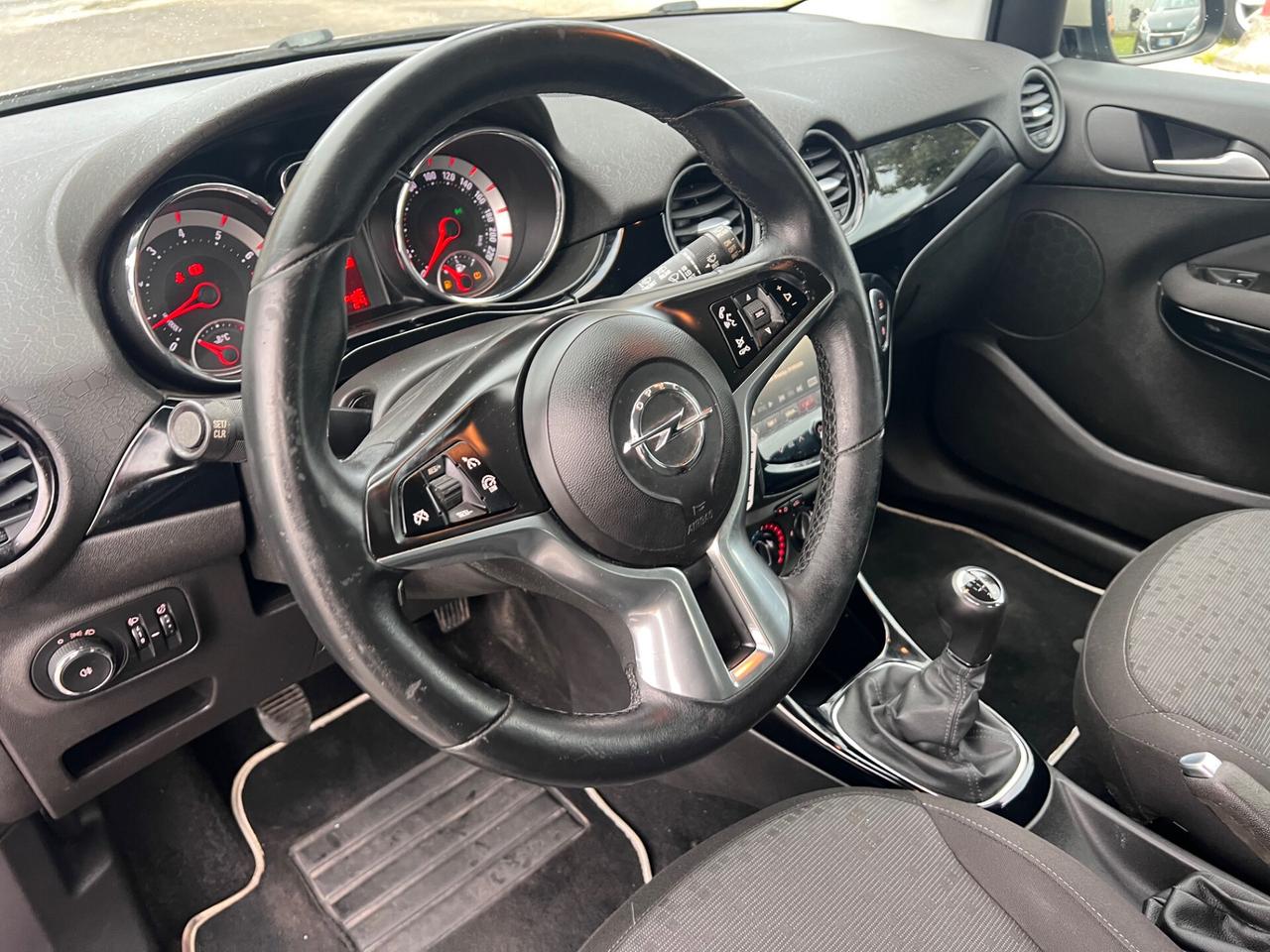 Opel Adam 1.2 70 CV Glam