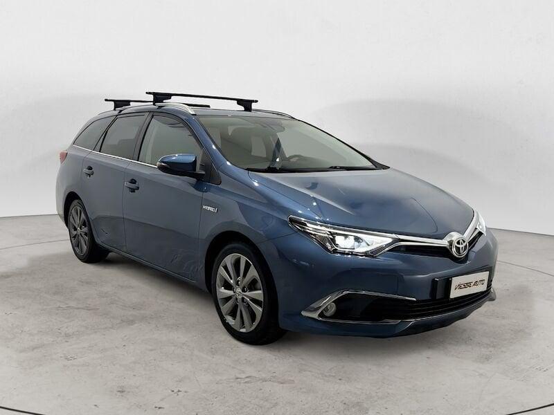 Toyota Auris Hybrid Active +