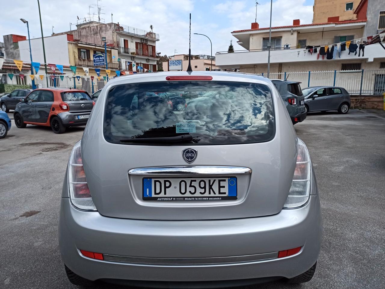 Lancia Ypsilon 1.2 8v Oro