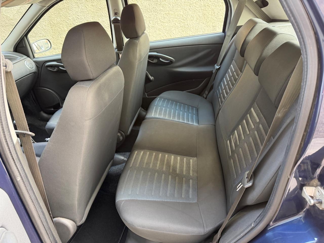 FIAT PUNTO 1.2 BENZINA EURO4 CLIMA FUNZIONATE