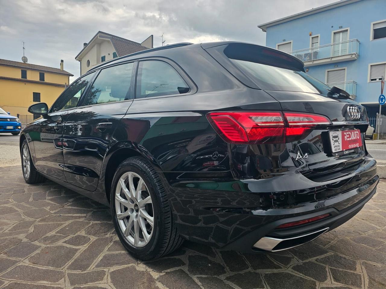 Audi A4 Avant 40 TDI S tronic Business