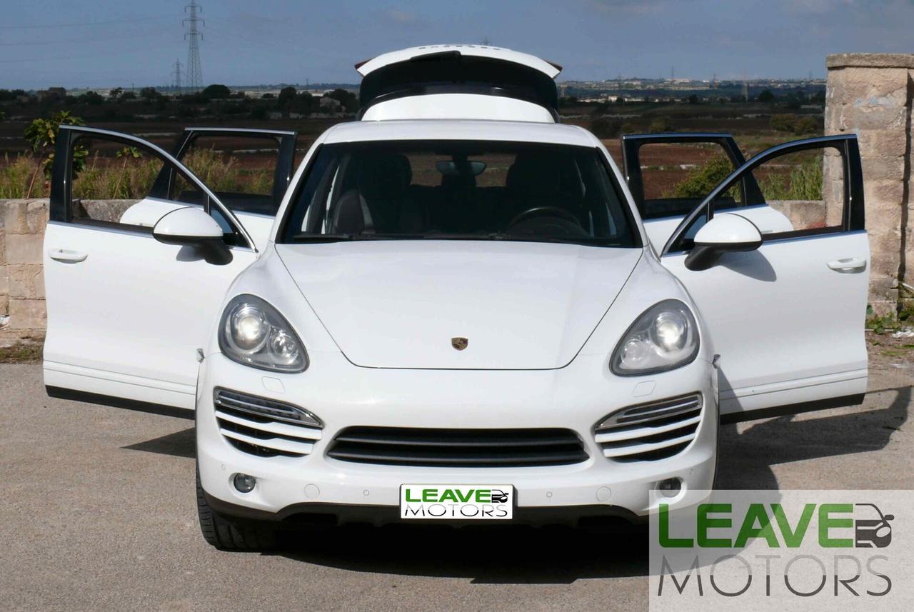 Porsche Cayenne 3.0 Diesel (M1401)